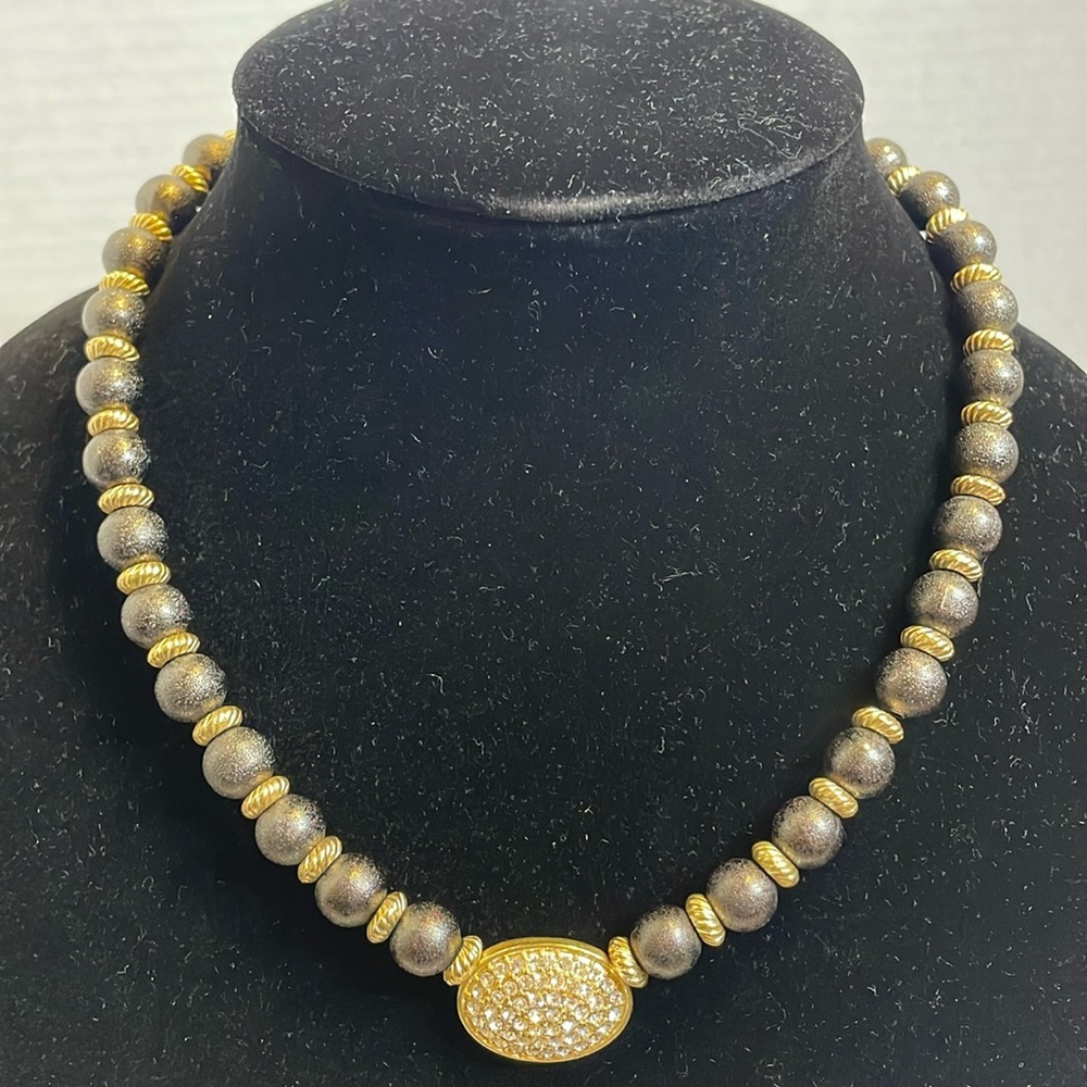 PURE Jewelry Co. Necklace with oval rhinestones medallion